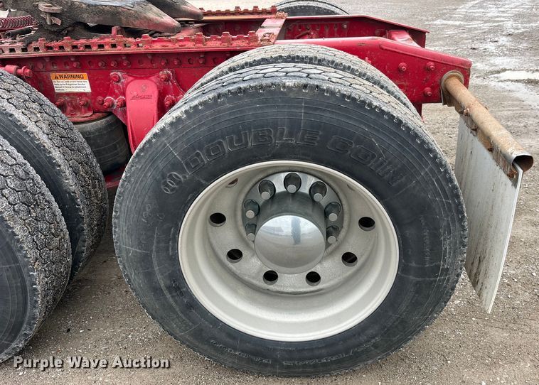 image for item LD9387 2007 Freightliner  CST120 semi truck