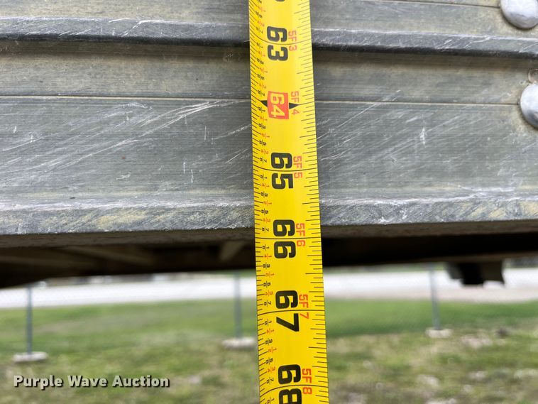 image for item LD9390 2009 Timpte grain trailer