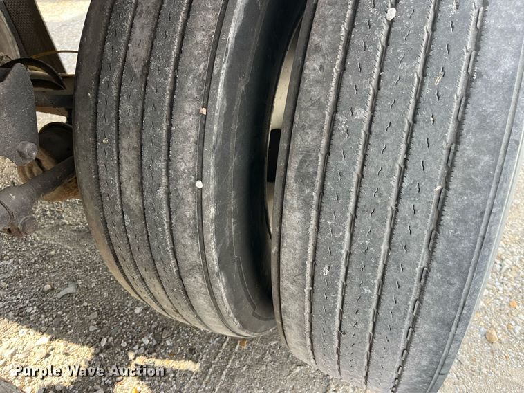 image for item LD9895 2009 Wabash DVCVHPC dry van trailer