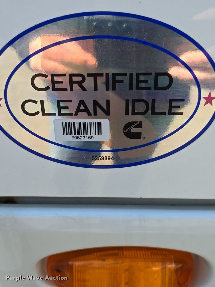 image for item ME9301 2017 International  Prostar semi truck