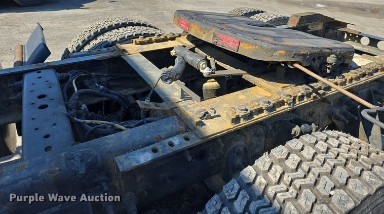 image for item ME9301 2017 International  Prostar semi truck