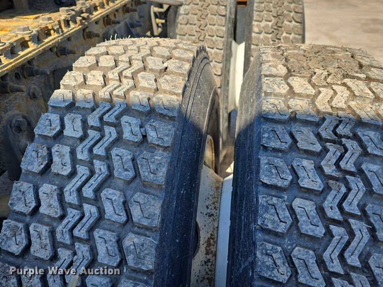 image for item ME9301 2017 International  Prostar semi truck