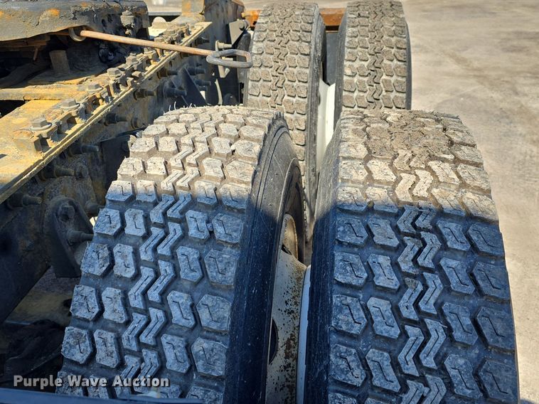 image for item ME9301 2017 International  Prostar semi truck