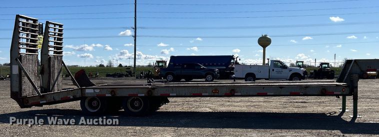 image for item MO9220 1994 Rogers BT25 equipment trailer