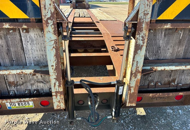 image for item MO9220 1994 Rogers BT25 equipment trailer