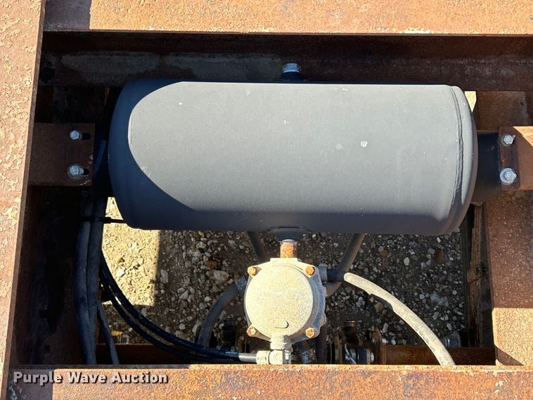 image for item MO9220 1994 Rogers BT25 equipment trailer