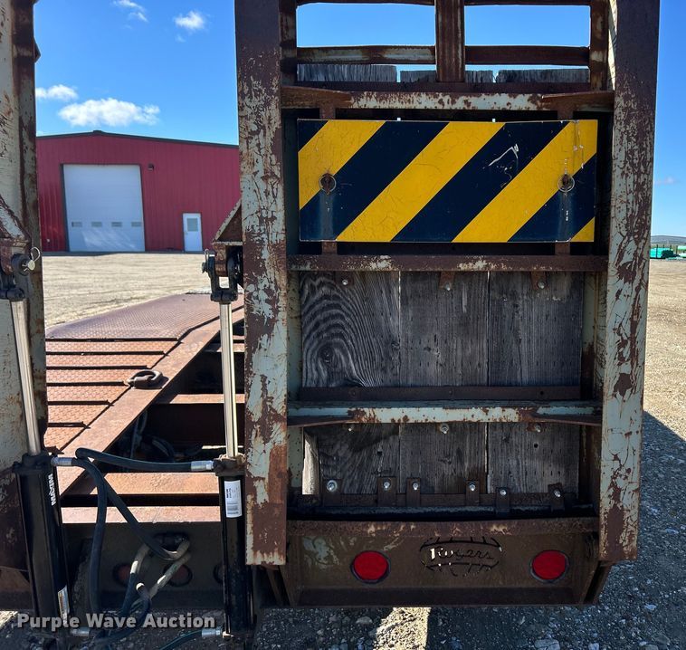 image for item MO9220 1994 Rogers BT25 equipment trailer