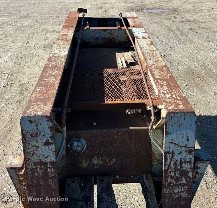 image for item MO9220 1994 Rogers BT25 equipment trailer