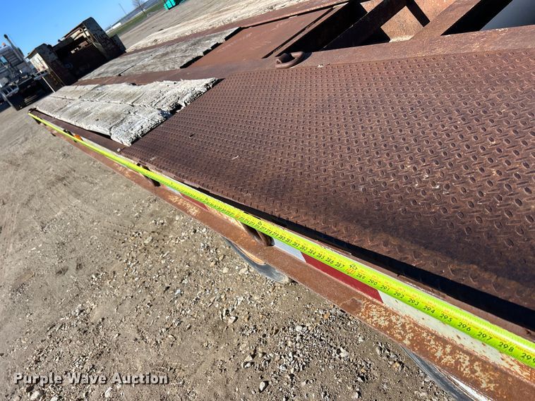 image for item MO9220 1994 Rogers BT25 equipment trailer