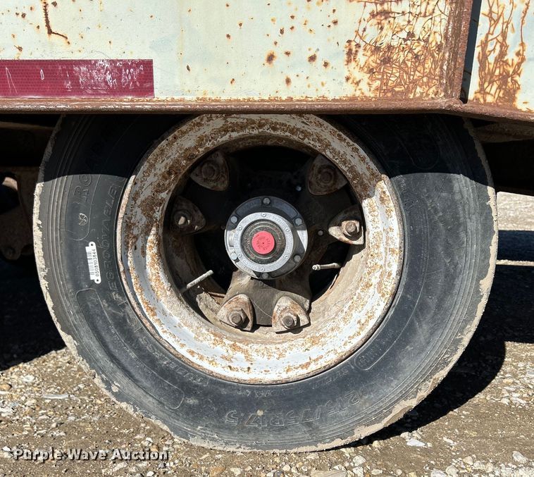 image for item MO9220 1994 Rogers BT25 equipment trailer