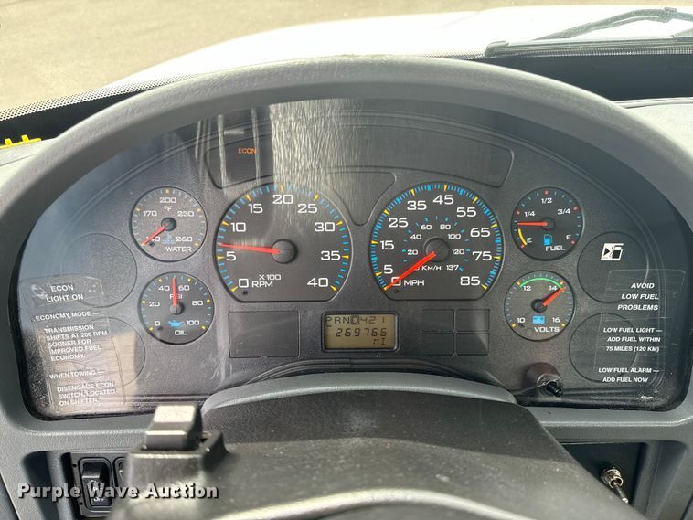 image for item ND9148 2005 International 4300 flatbed truck