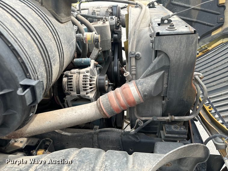 image for item ND9148 2005 International 4300 flatbed truck