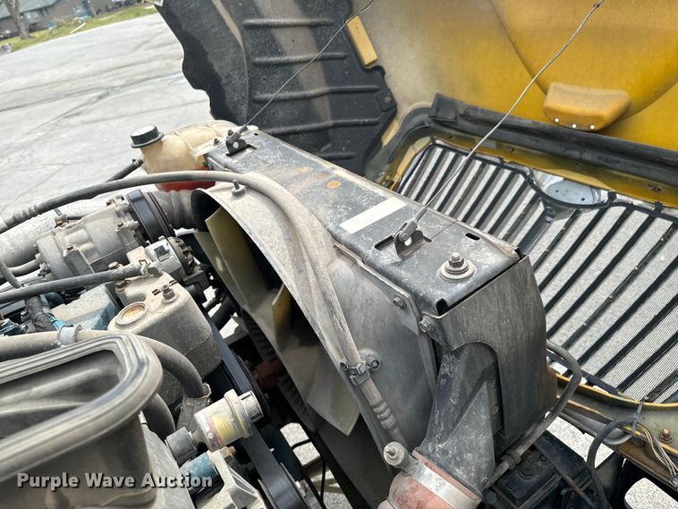 image for item ND9148 2005 International 4300 flatbed truck