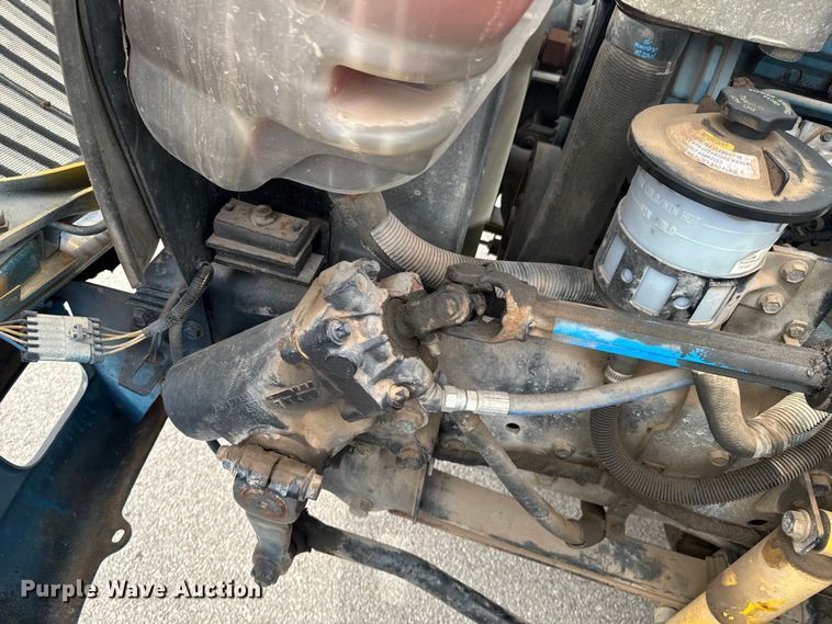 image for item ND9148 2005 International 4300 flatbed truck