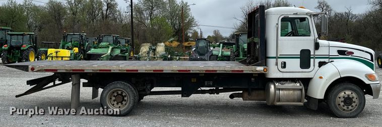 image for item ND9165 2005 Peterbilt 335 rollback truck