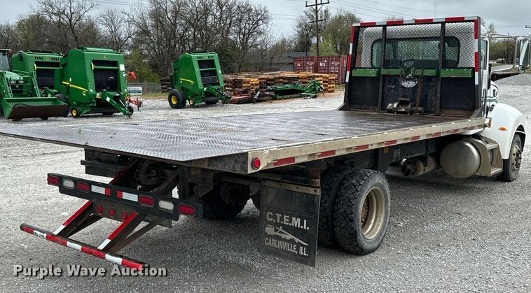 image for item ND9165 2005 Peterbilt 335 rollback truck