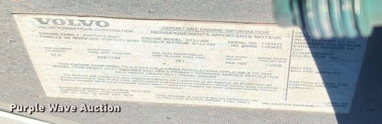 image for item NG9308 2016 Volvo  VNL semi truck