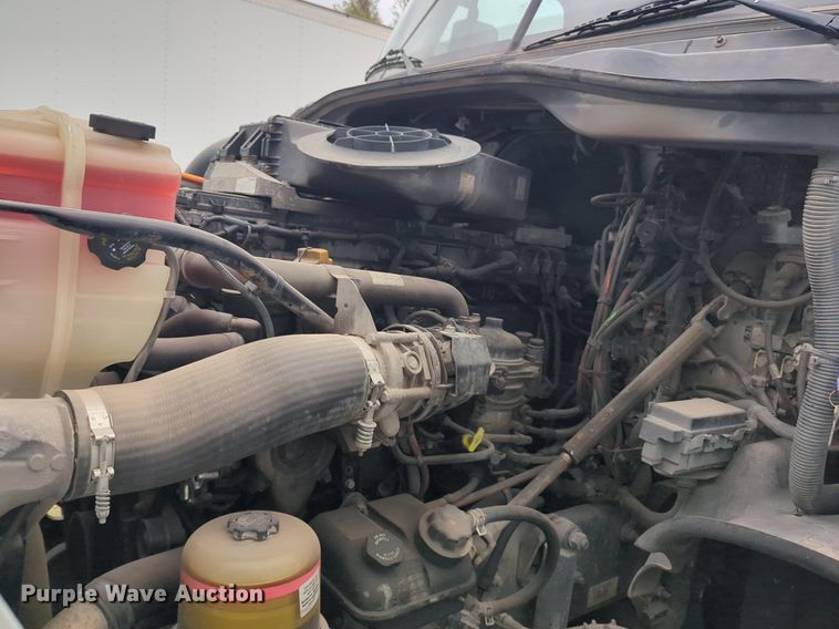 image for item NG9385 2015 Freightliner  Cascadia semi truck