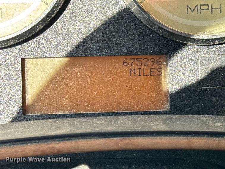 image for item NH9018 2016 International  ProStar Plus 122 semi truck