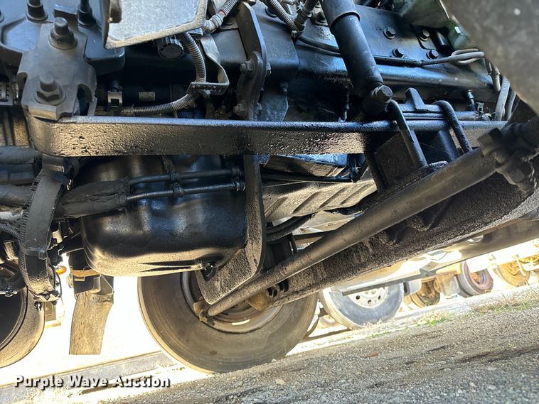 image for item NH9018 2016 International  ProStar Plus 122 semi truck