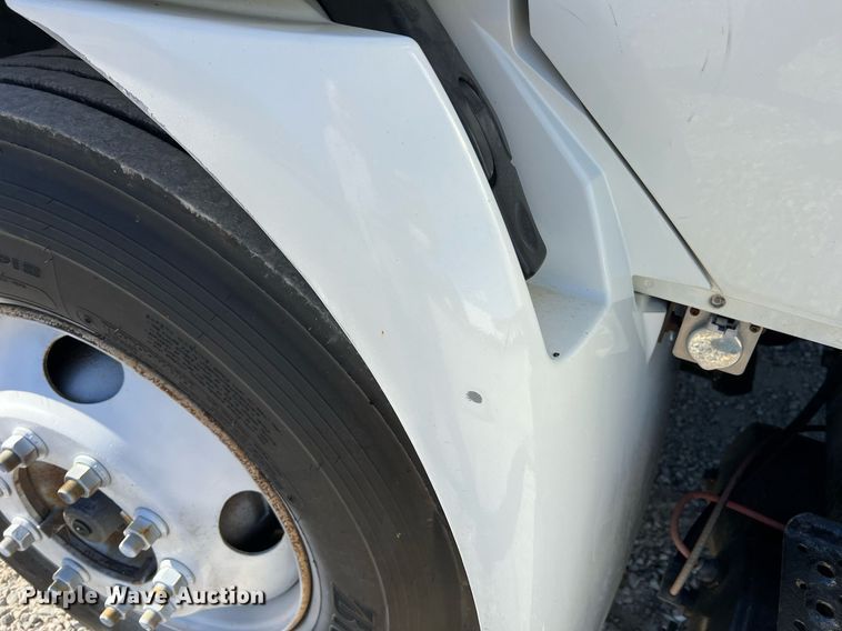 image for item NM9022 2015 International Durastar 4300 box truck