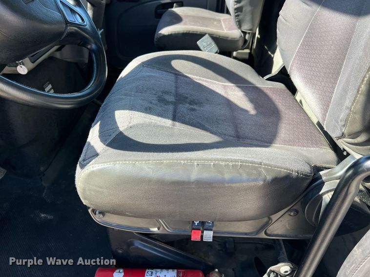 image for item NM9022 2015 International Durastar 4300 box truck