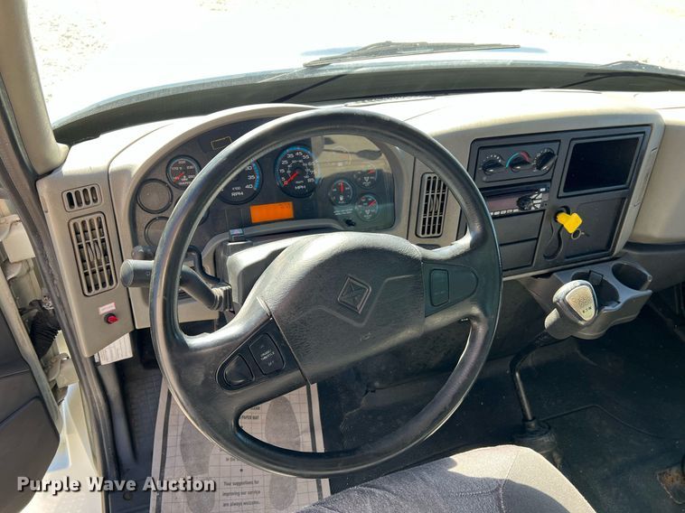 image for item NM9022 2015 International Durastar 4300 box truck