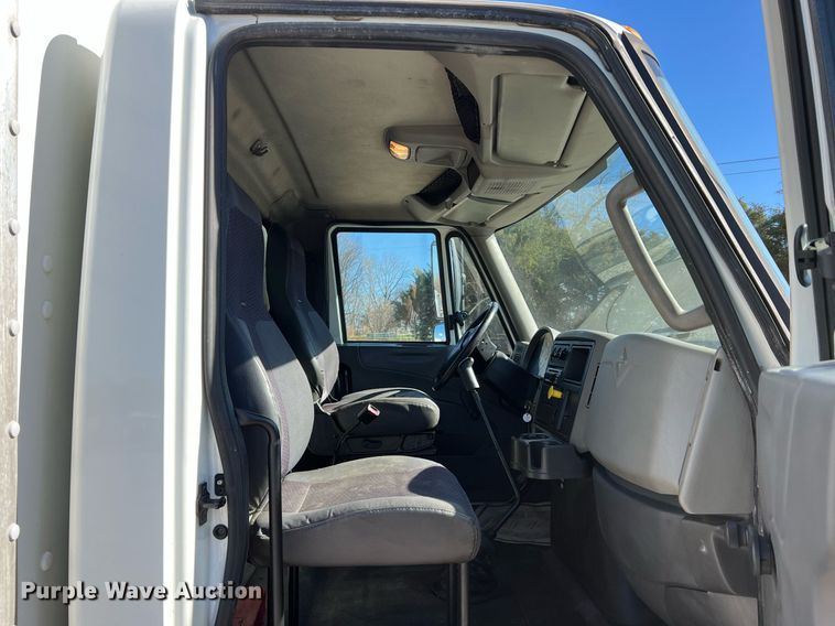 image for item NM9022 2015 International Durastar 4300 box truck