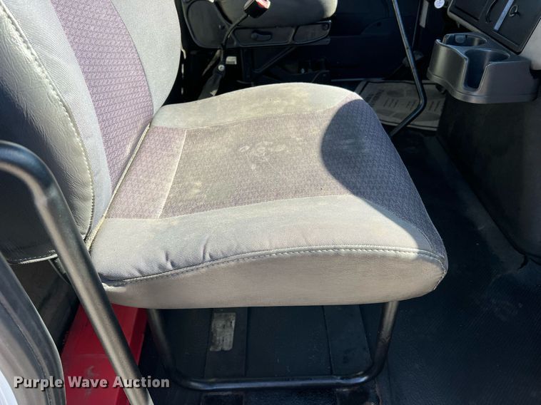 image for item NM9022 2015 International Durastar 4300 box truck