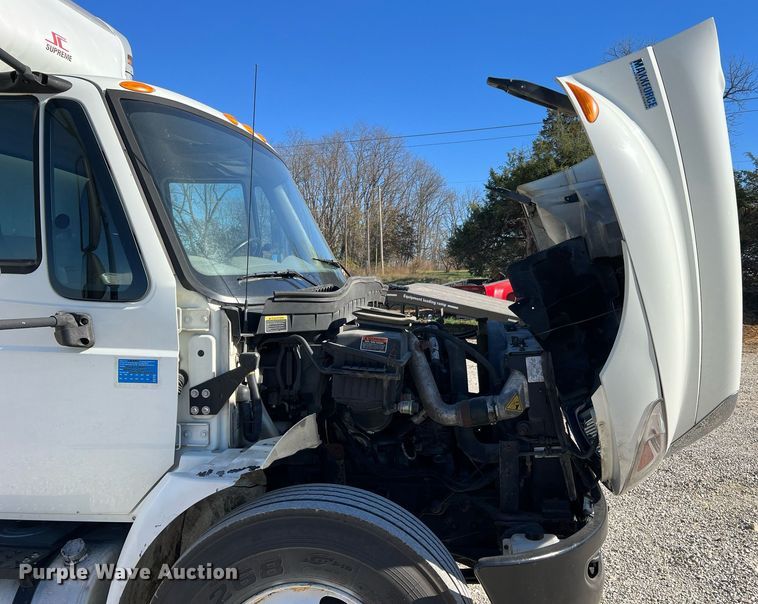 image for item NM9022 2015 International Durastar 4300 box truck