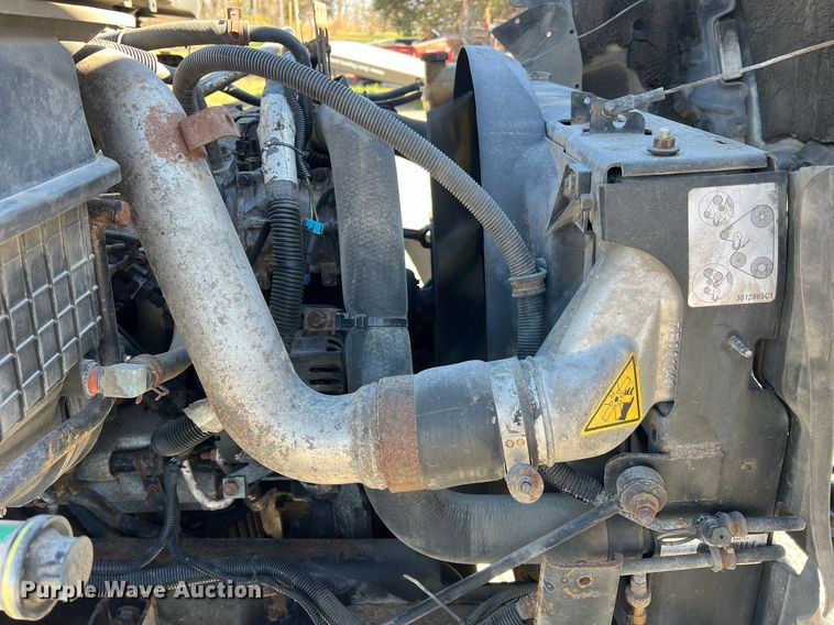 image for item NM9022 2015 International Durastar 4300 box truck