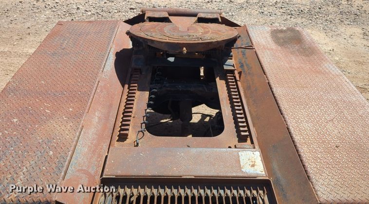 image for item NZ9432 2003 Mack CV713 winch truck