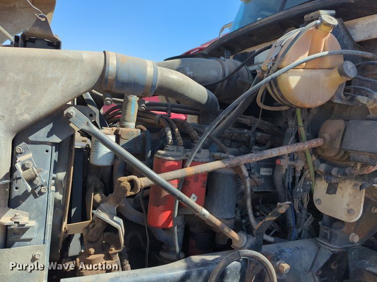 image for item NZ9432 2003 Mack CV713 winch truck