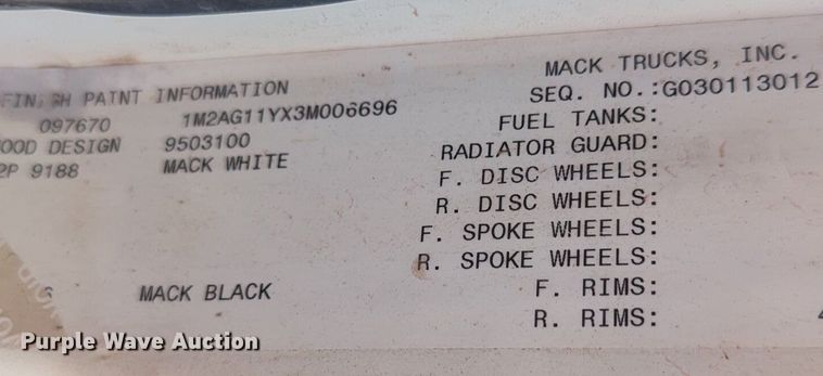 image for item NZ9432 2003 Mack CV713 winch truck