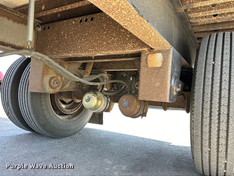 image for item OE9038 1999 Utility refrigerated van trailer