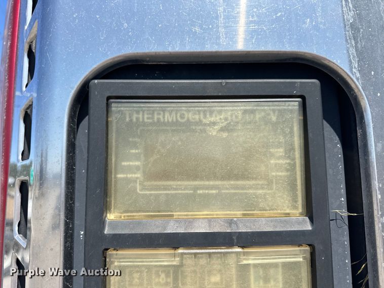 image for item OE9038 1999 Utility refrigerated van trailer