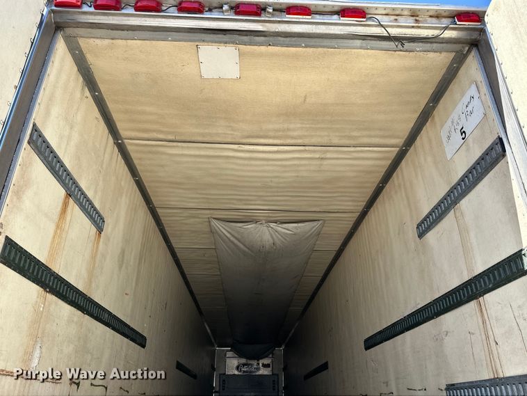 image for item OE9038 1999 Utility refrigerated van trailer