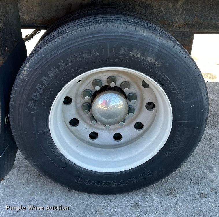 image for item OE9038 1999 Utility refrigerated van trailer