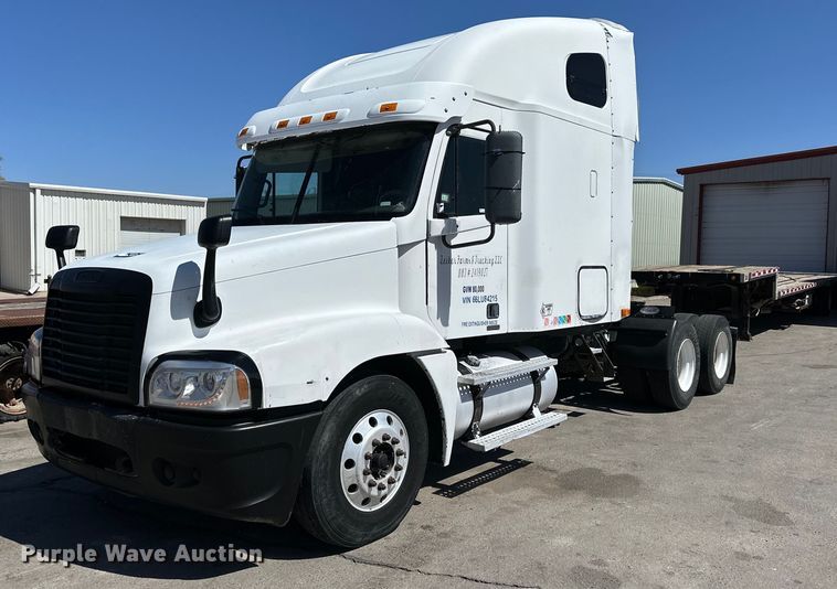 image for item OE9039 2006 Freightliner  Century Class semi truck