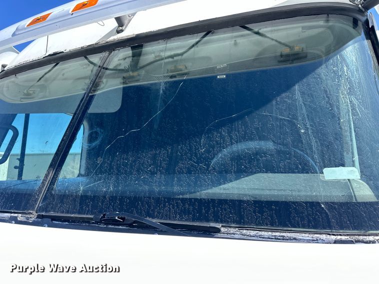 image for item OE9039 2006 Freightliner  Century Class semi truck