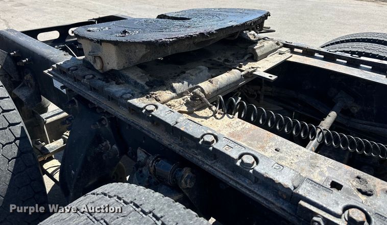 image for item OE9039 2006 Freightliner  Century Class semi truck