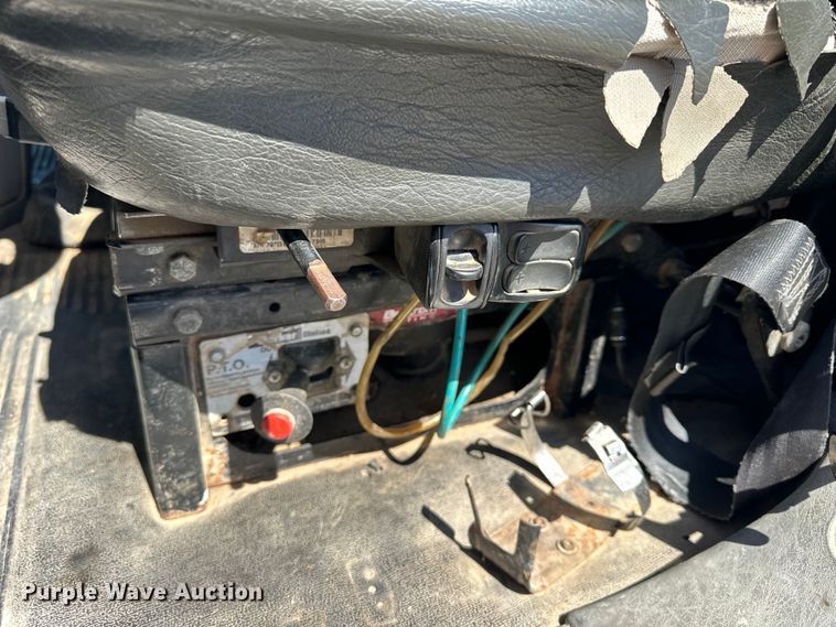 image for item OE9039 2006 Freightliner  Century Class semi truck