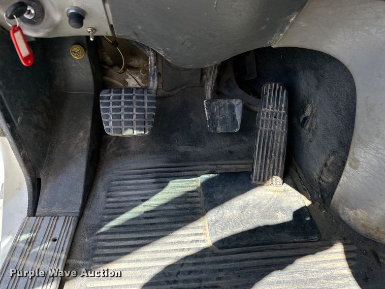 image for item OE9039 2006 Freightliner  Century Class semi truck