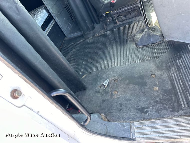 image for item OE9039 2006 Freightliner  Century Class semi truck