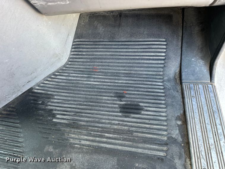 image for item OE9039 2006 Freightliner  Century Class semi truck