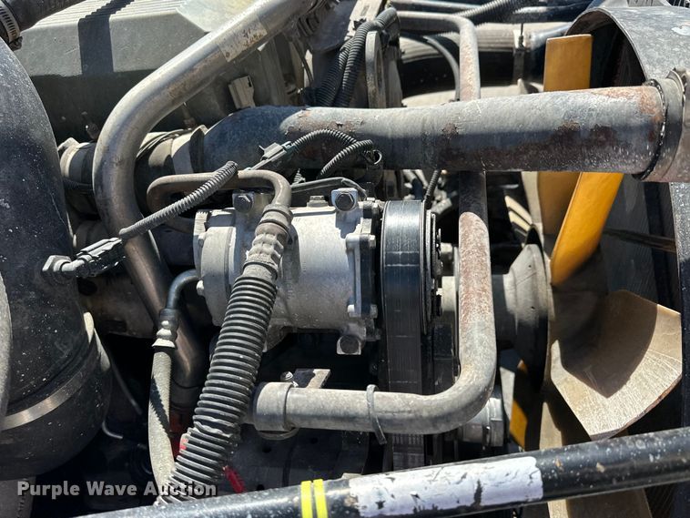 image for item OE9039 2006 Freightliner  Century Class semi truck