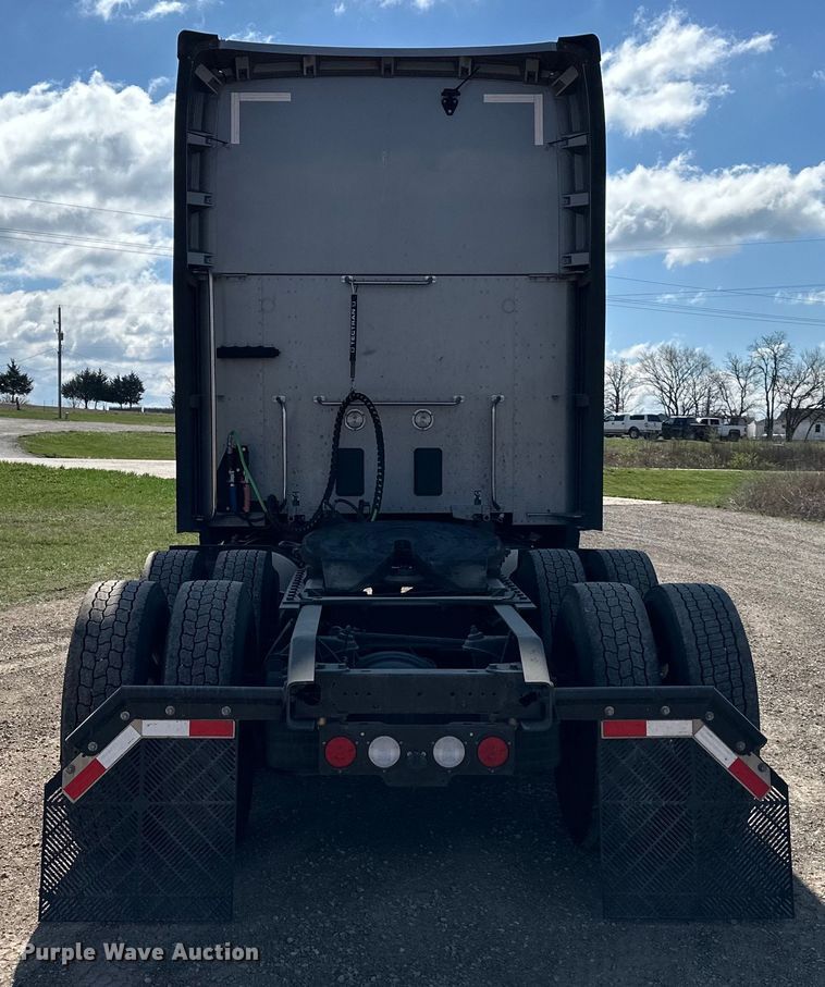image for item OF9355 2023 Kenworth T680 semi truck