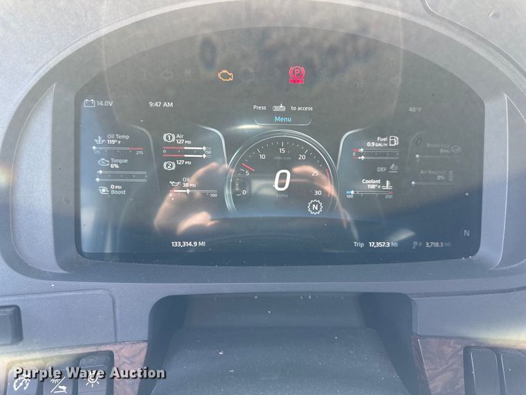 image for item OF9355 2023 Kenworth T680 semi truck