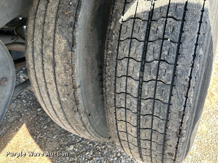 image for item OF9359 2015 Wabash dry van trailer