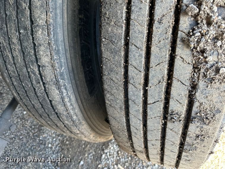 image for item OF9359 2015 Wabash dry van trailer